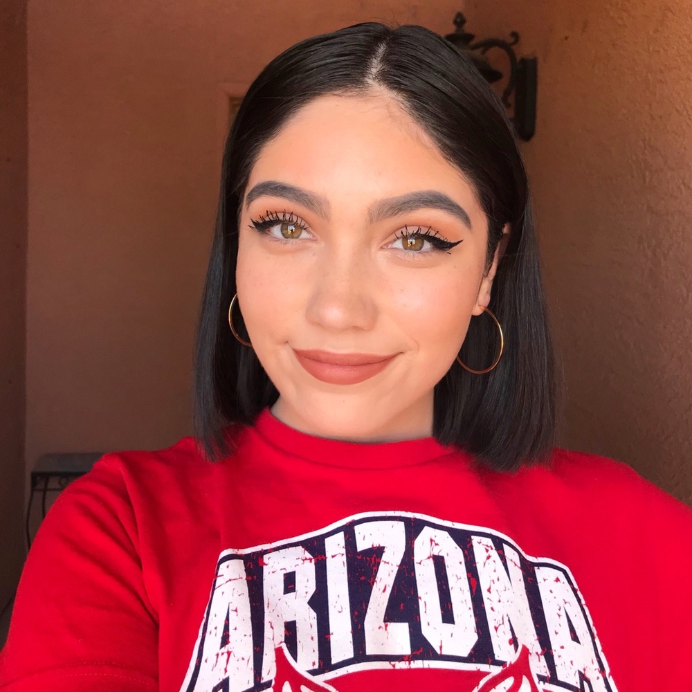 Meet your Posher, Raquelle